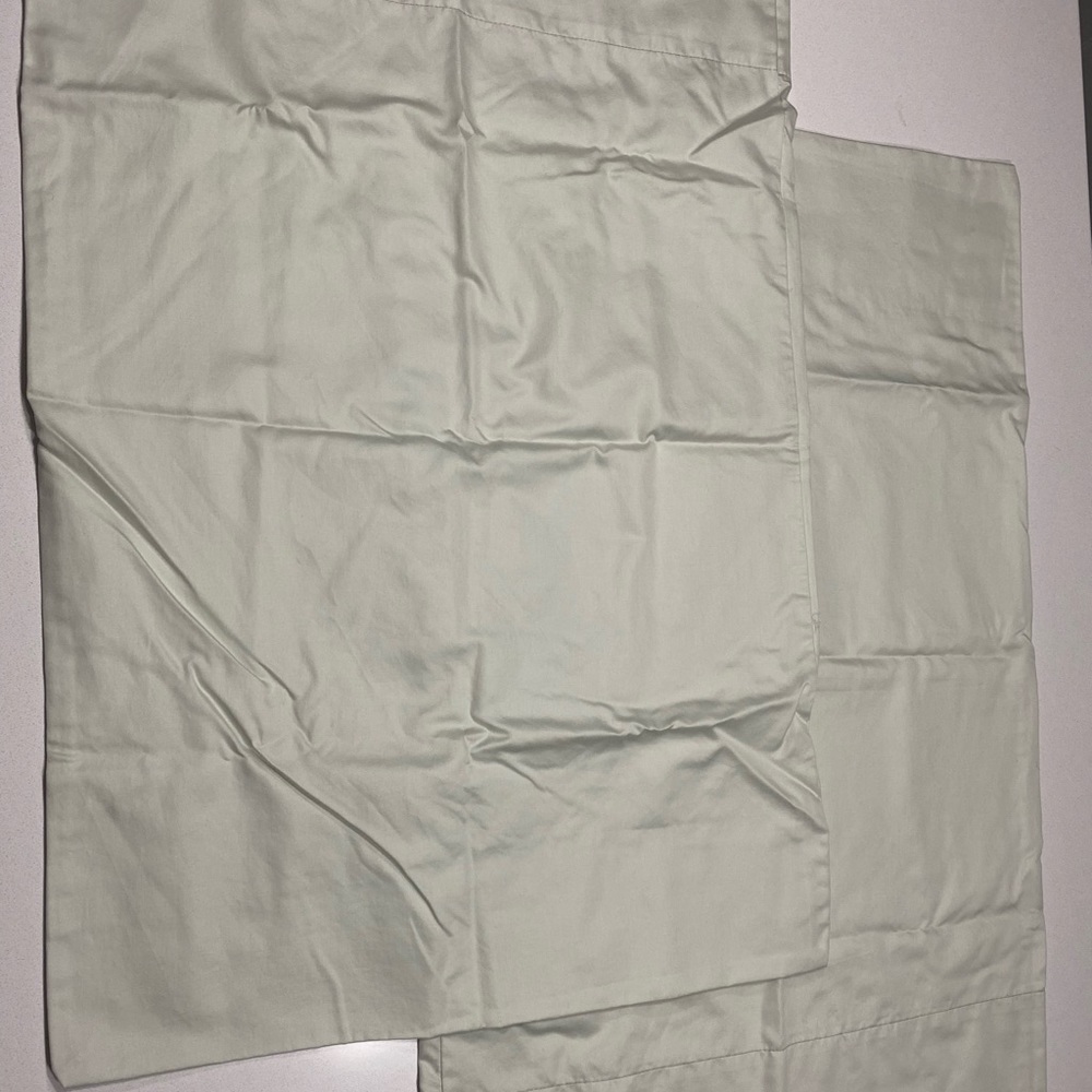 Standard pillowcase pair